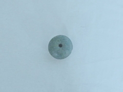 Kettenanhänger aus Altglas (ø ± 2 cm)